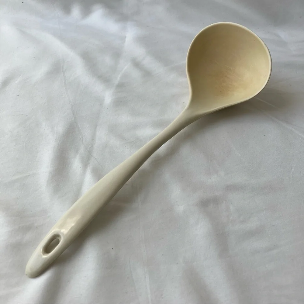 Vintage Nylon Soup Ladle Spoon Dipper Almond Beige Kitchen Utensil Taiwan Cook